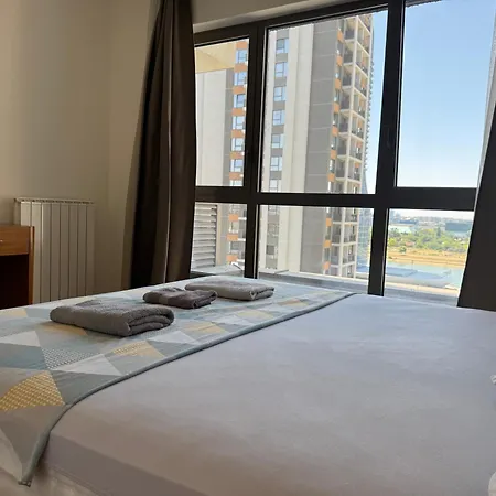 Na Vodi - Waterfront *