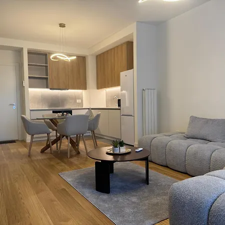 Na Vodi - Waterfront Apartment