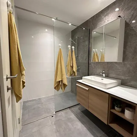 Na Vodi - Waterfront Appartement