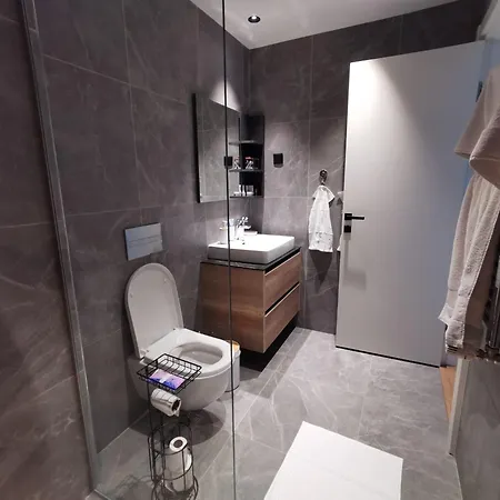 Na Vodi - Waterfront