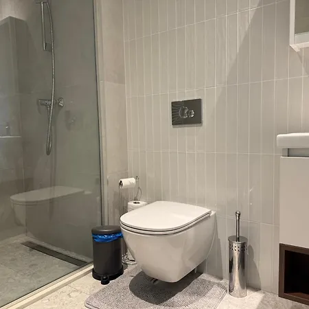 Na Vodi - Waterfront Apartment Belgrade